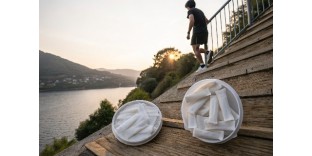 Moist vs Dry Nicotine Pouches: Complete Guide to Differences